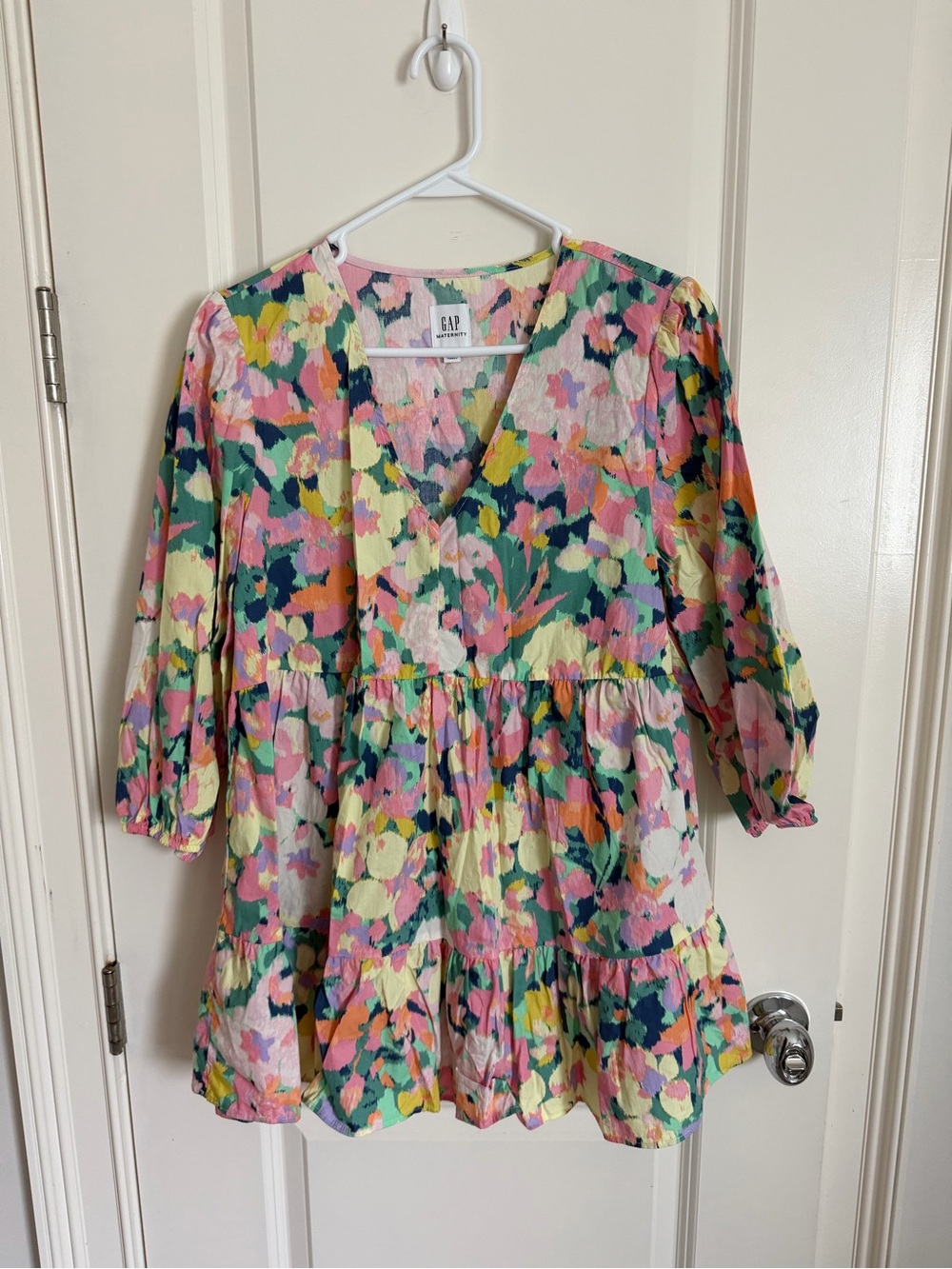 GAP maternity top, medium
